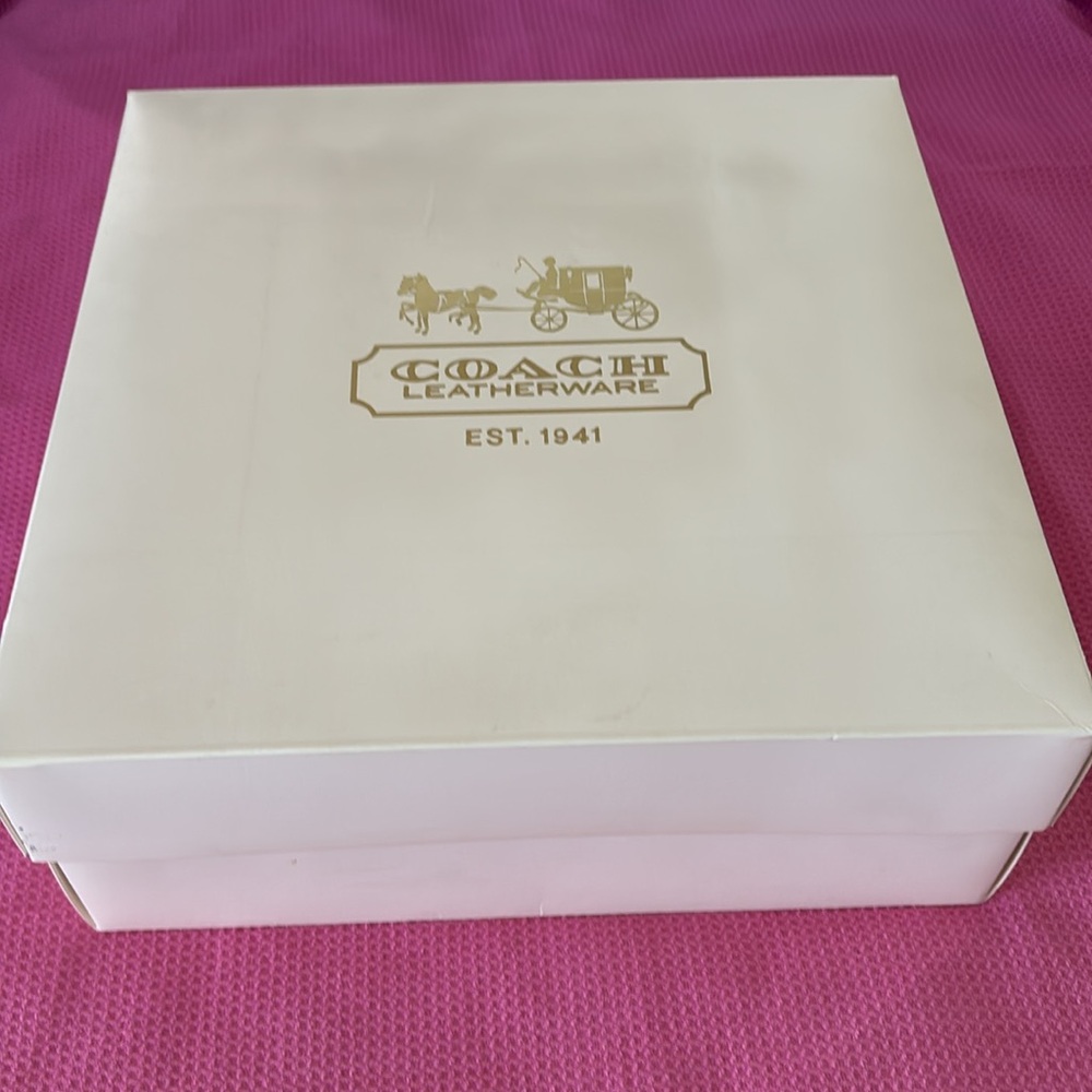 Y2k Coach Large Empty Box with Gold Logo